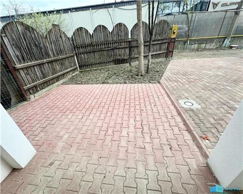 Casa pentru Birouri, zona Pod Bucium, 200mp teren, 4 locuri parcare si curte 600 euro