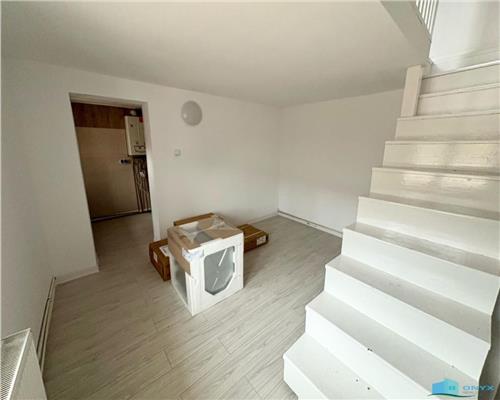 Casa pentru Birouri, zona Pod Bucium, 200mp teren, 4 locuri parcare si curte 600 euro
