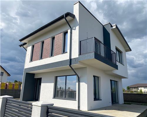 Casa 4 camere Miroslava Valea Ursului la cheie!