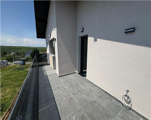 Casa Individuala, Visani, 600mp teren, 5 camere  250.000 euro