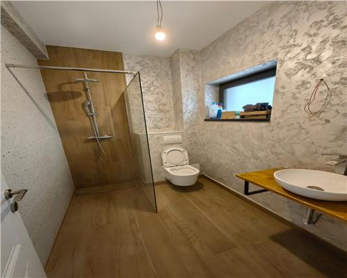 Casa Individuala Barnova, 4 camere, 2 bai, 400mp teren  205.000 euro
