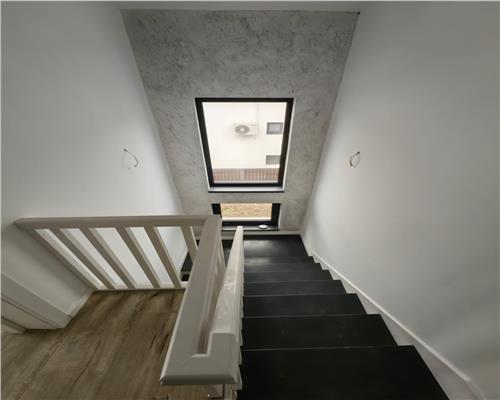 Casa Individuala Barnova, 4 camere, 2 bai, 400mp teren  205.000 euro