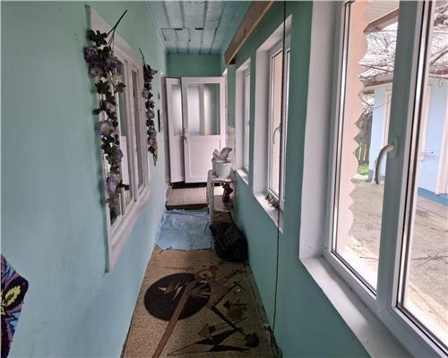 Casa de vanzare in zona Tomesti + 1300 mp teren 54.990 euro
