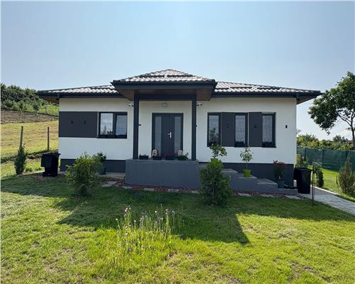 Casa de vanzare in zona Tomesti + 944 mp teren , MOBILATA/UTILATA 150.000 euro