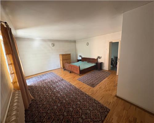 Casa unica, pozitie ultracentrala, 5 minute pana la Mitropolie