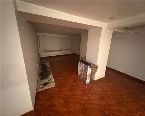 Casa unica, pozitie ultracentrala, 5 minute pana la Mitropolie