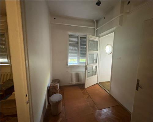 Casa unica, pozitie ultracentrala, 5 minute pana la Mitropolie