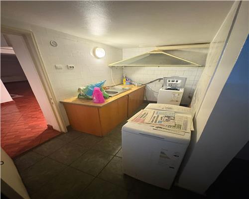 Casa unica, pozitie ultracentrala, 5 minute pana la Mitropolie