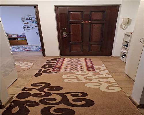 NicolinaLidl, bl. 1981, Apt. 2cam. D, renovat, mobutilat, 89.500 EURO NEG
