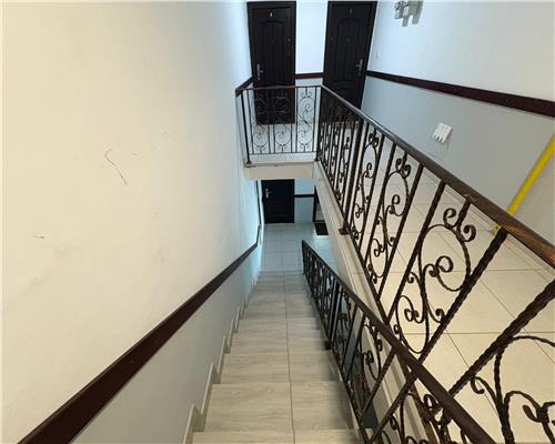 Oferta unica! Bloc cu 8 apartamente, 1000mp teren, anexe si locuri parcare, zona Bucium  950.000 euro