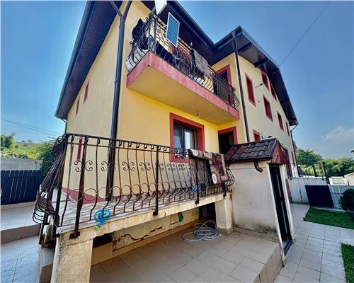 Oferta unica! Bloc cu 8 apartamente, 1000mp teren, anexe si locuri parcare, zona Bucium  950.000 euro