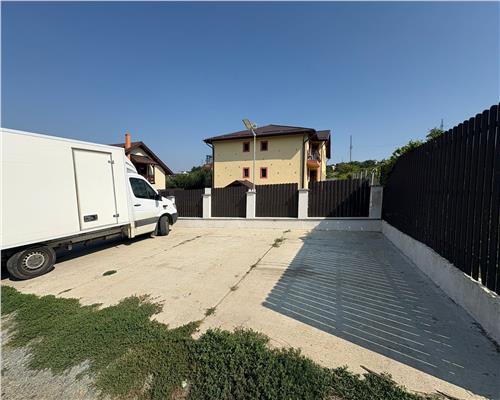Oferta unica! Bloc cu 8 apartamente, 1000mp teren, anexe si locuri parcare, zona Bucium  950.000 euro