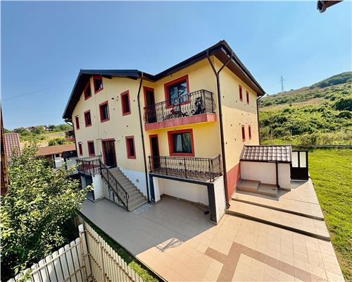 Oferta unica! Bloc cu 8 apartamente, 1000mp teren, anexe si locuri parcare, zona Bucium - 950.000 euro